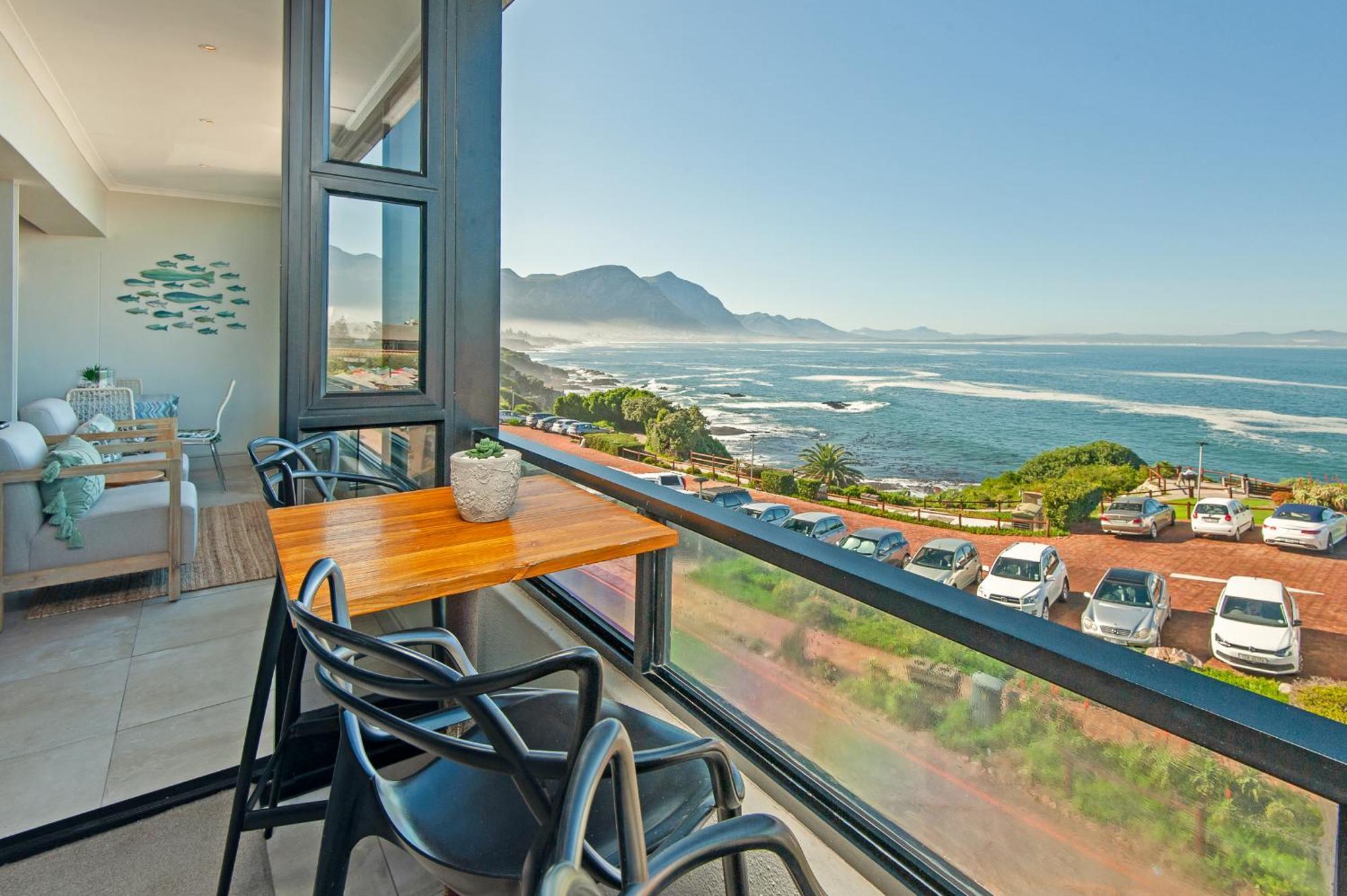 Walker Bay Luxury Seafront Apartment ヘルマナス エクステリア 写真