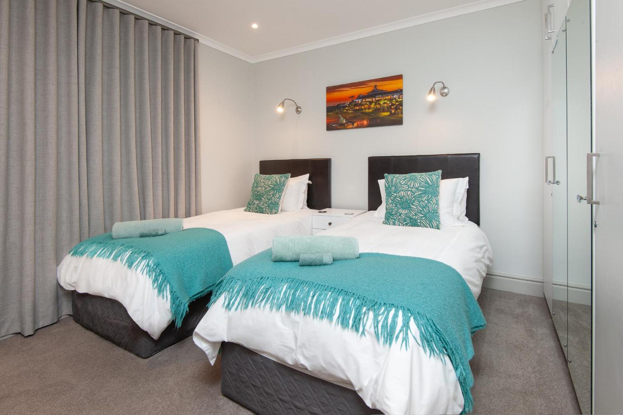 Walker Bay Luxury Seafront Apartment ヘルマナス エクステリア 写真